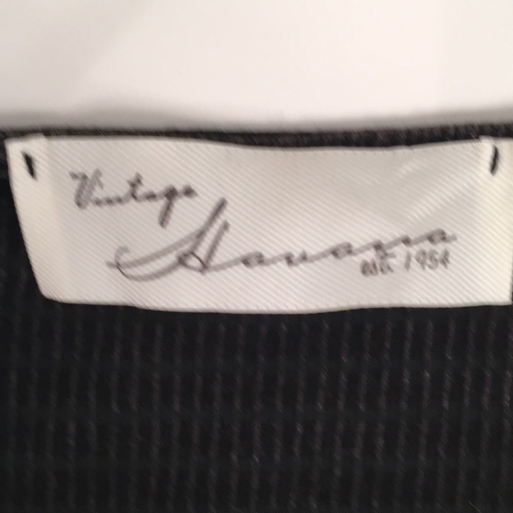 ✅ SOLD Stretchy Sexy Long Sleeve Top M - Picture 8 of 12